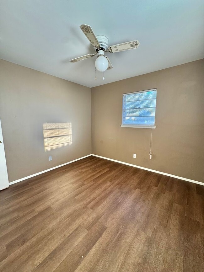 Foto del edificio - Now Available - 3 Bedroom/2 Bathroom Home!!