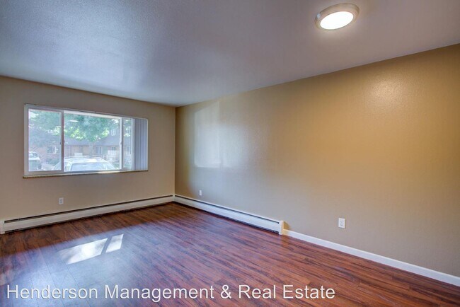 Foto del edificio - 1410 E 16th St