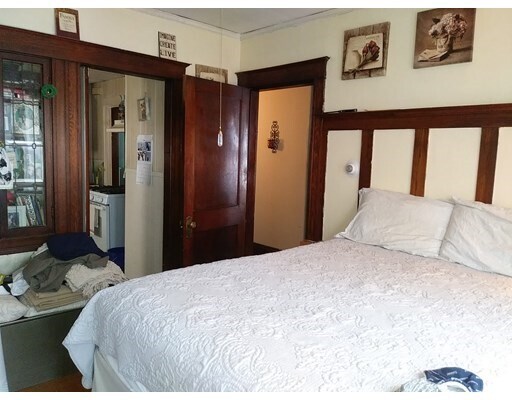 Foto del edificio - 84 Charlesbank Rd