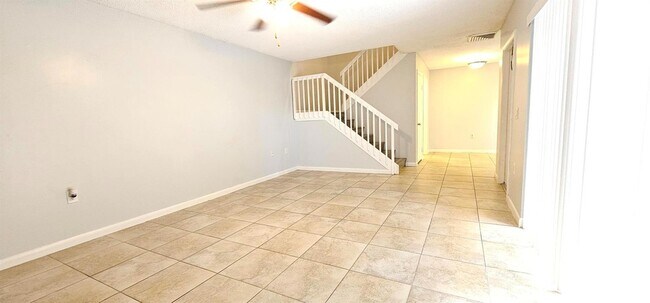 Foto del edificio - 539 Green Springs Pl