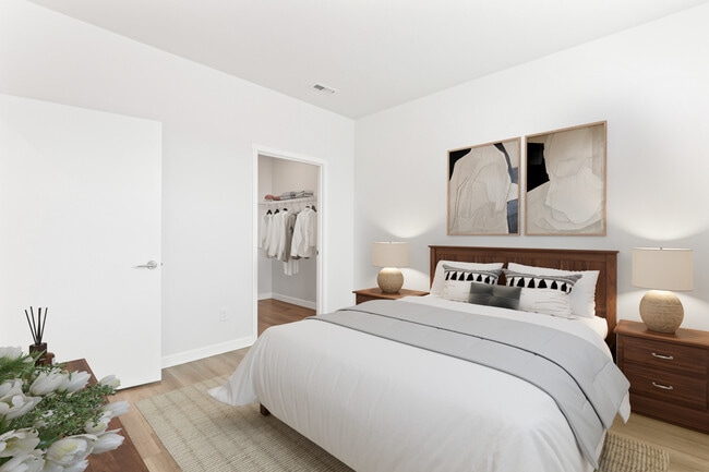 Building Photo - Villas at 28th