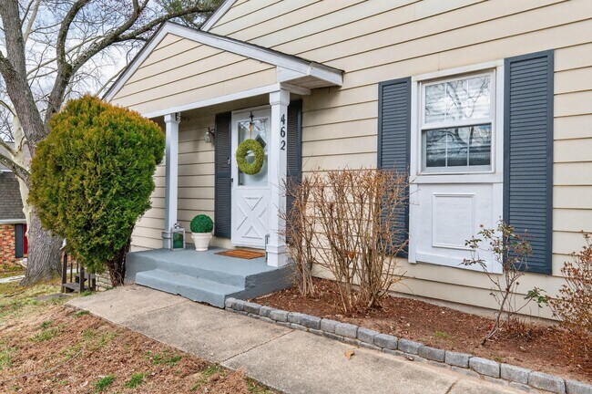 Foto del edificio - 462 Worthington Rd