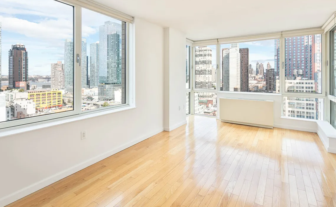 Foto principal - 344 W 37th St