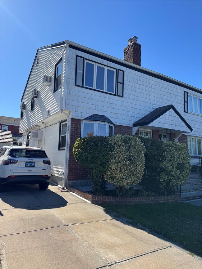 Building Photo - 163-46 21st Rd