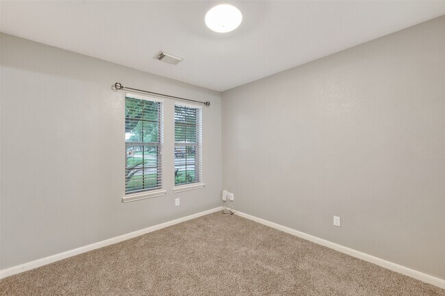 Foto del edificio - 9219 Pinderfield Ct