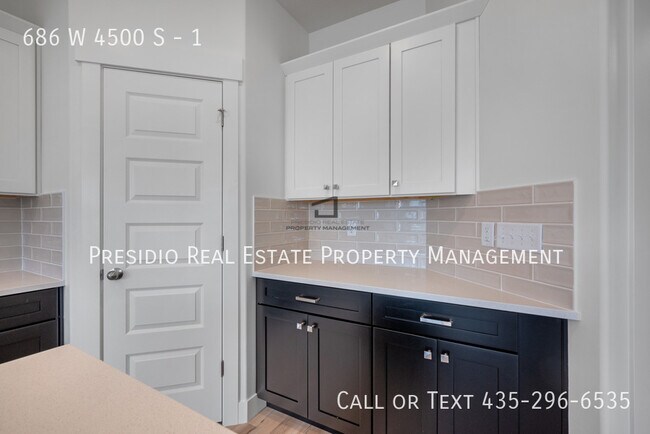 Building Photo - 686 S 4500 S
