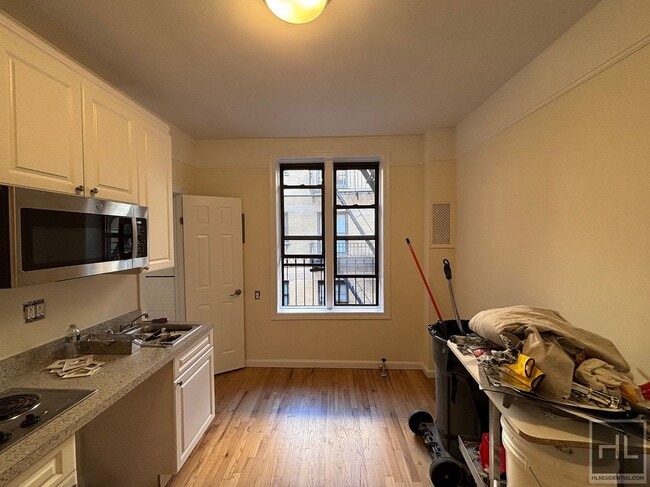 Building Photo - WEST 45 STREET