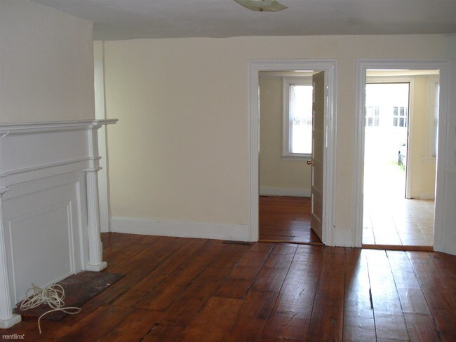 Building Photo - 7 br, 3 bath House - 17 Edgewood Ave