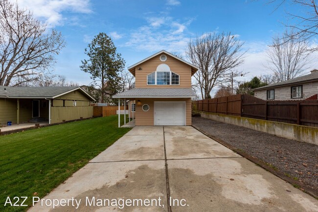 Building Photo - 3 br, 1 bath House - 2300 S Latah St
