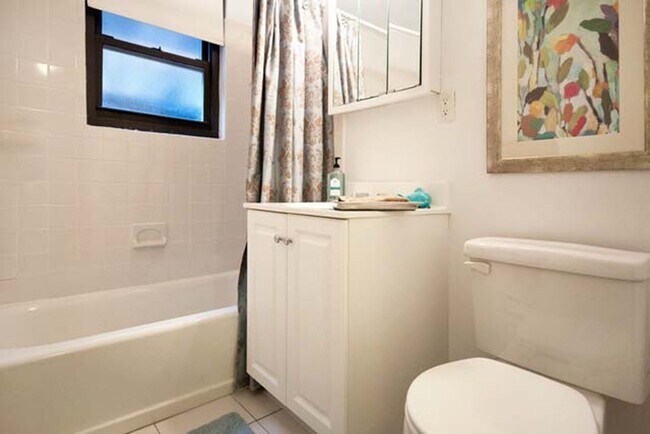 Foto del edificio - 1 bed/1 bath in Brookline