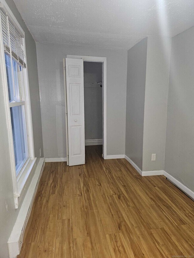 Foto del edificio - 54 North Ave