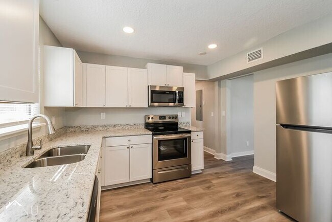 Building Photo - 7010 Bernay Ave
