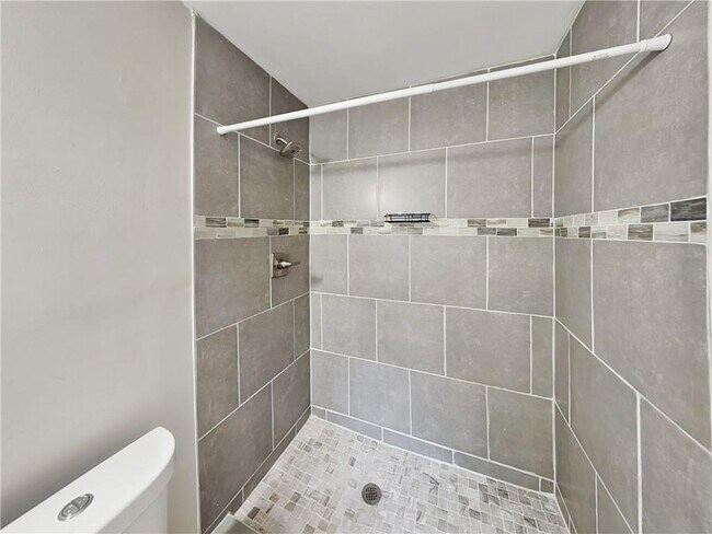 Building Photo - 2722 Hayden Dr