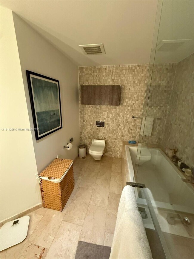 Foto del edificio - 68 SW 6th St