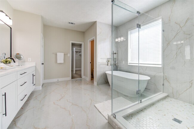 Foto del edificio - 5512 Canyon Bluff Ln