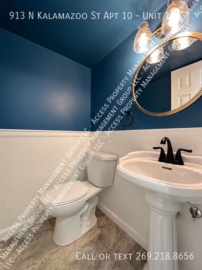 Building Photo - Beautifully remodeled 3 bed/1.5bath unit o...