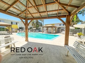 Building Photo - 10239 Western Ave