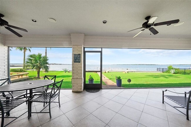 Foto del edificio - 3810 Walden Estates Dr