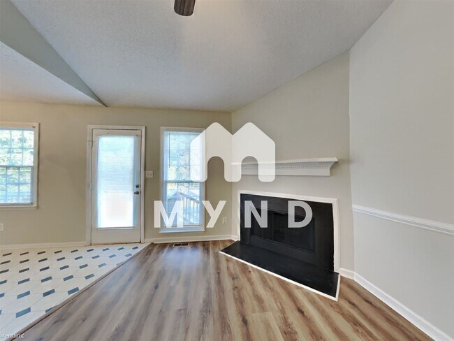 Building Photo - 3 br, 2 bath House - 50 Richmond Dr