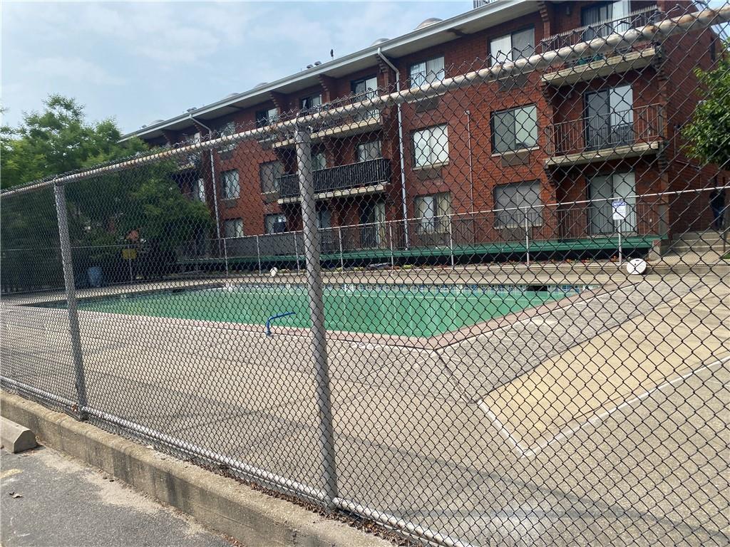 Foto principal - 108-48 Flatlands 9th St