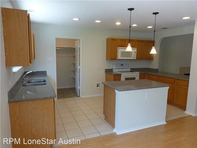 Building Photo - 3 br, 2 bath House - 2301 Lauren Loop