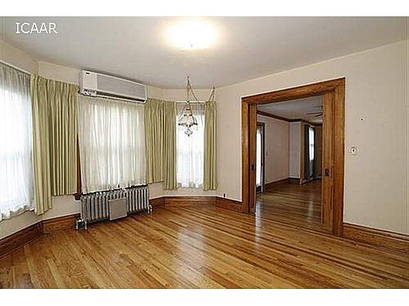 Foto del edificio - 430 N Van Buren St