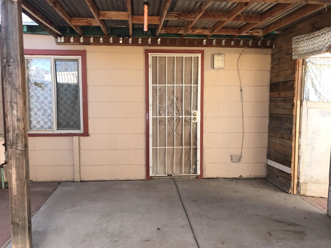 529 Alvarado Dr SE Unit 1, Albuquerque, NM 87108 Apartment for Rent