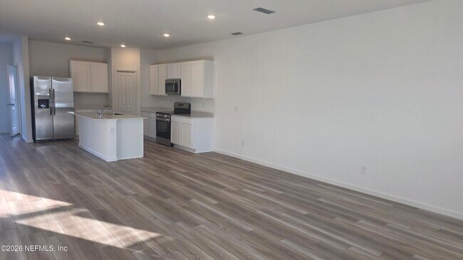 Foto del edificio - 3956 Mid Century St