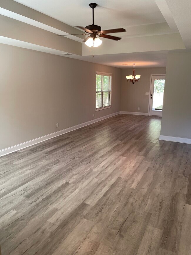 Building Photo - 703 Tallulah Trail