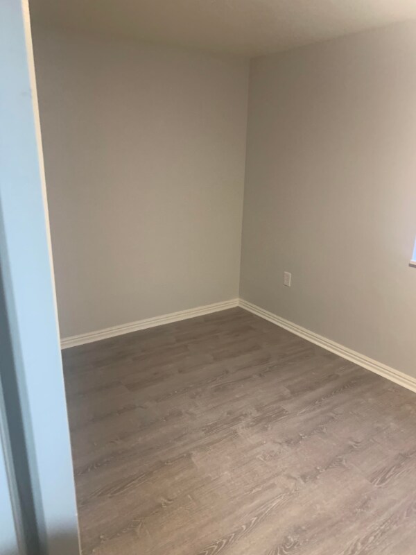 Foto del edificio - 45 N 300 W St