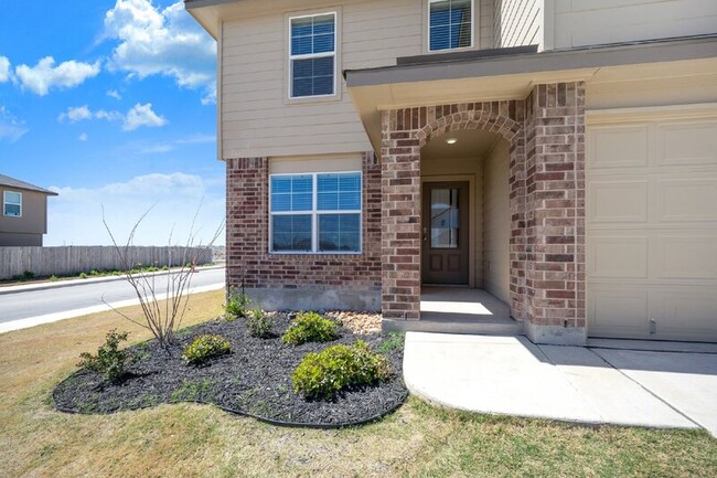 Building Photo - 903 Brown Thrasher