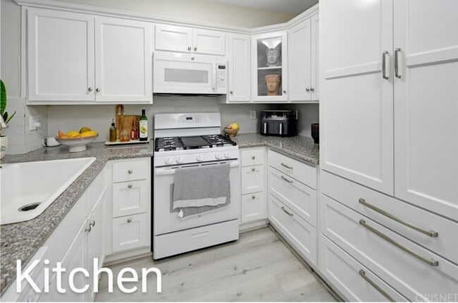 Foto del edificio - 3322 Holly Grove St