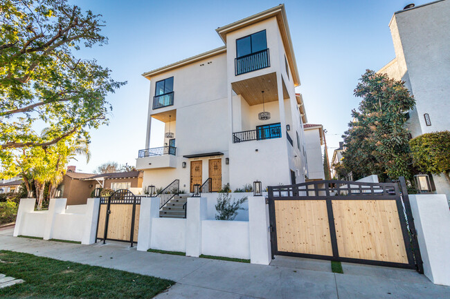 Building Photo - 5325 Ben Ave
