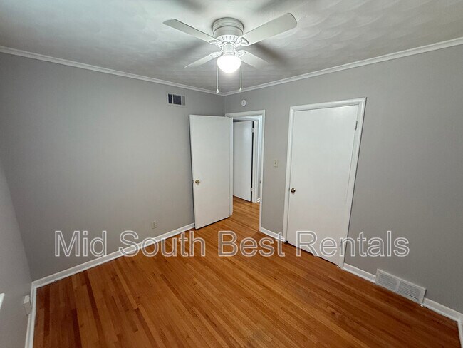 Building Photo - 1854 Dearing Rd