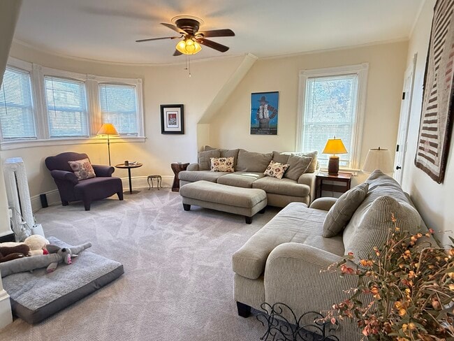 Foto del edificio - 162 Babcock St