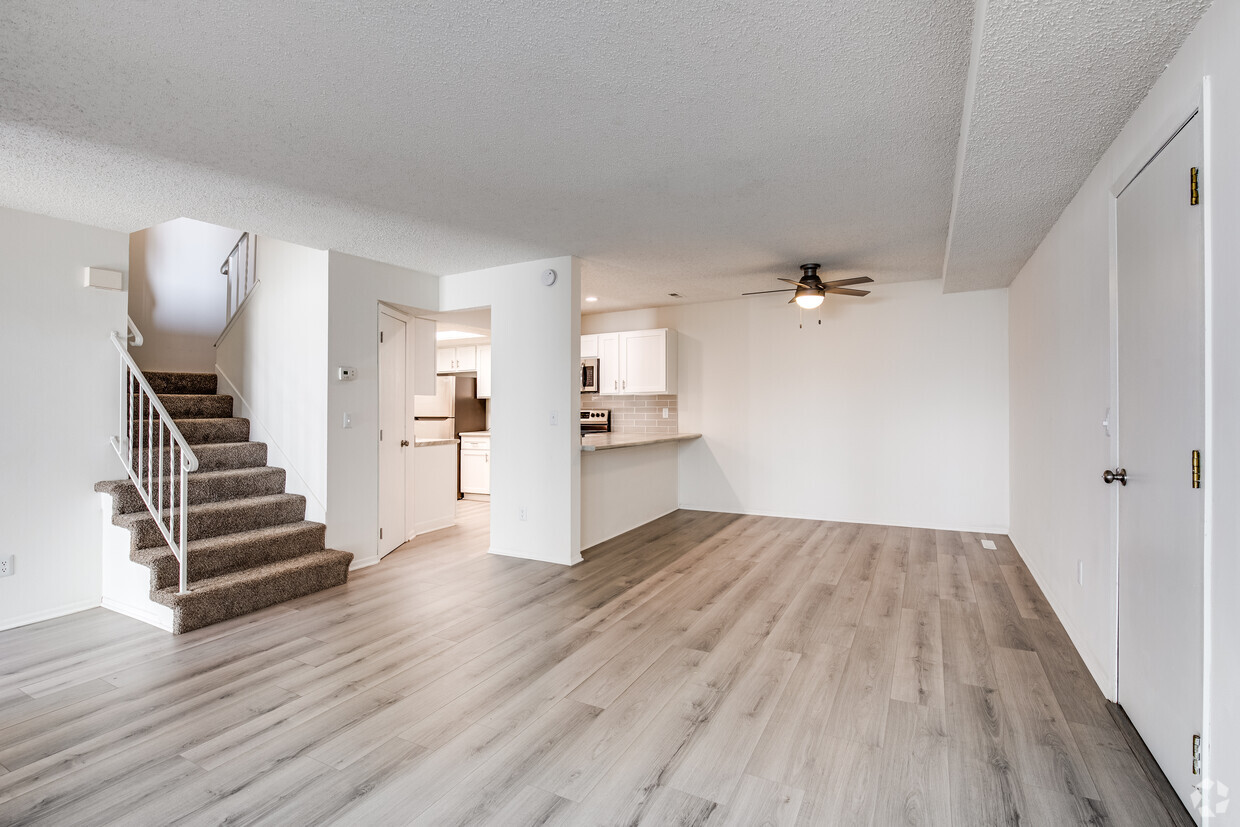 Foto principal - Auburn Townhomes