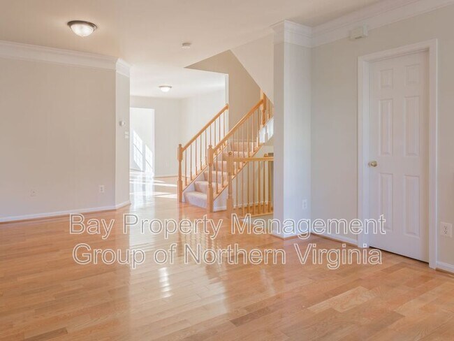 Building Photo - 42889 Golf View Dr