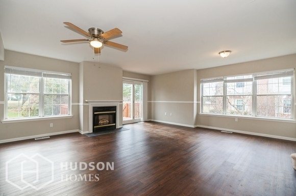 Foto del edificio - 58 Cedar Ct