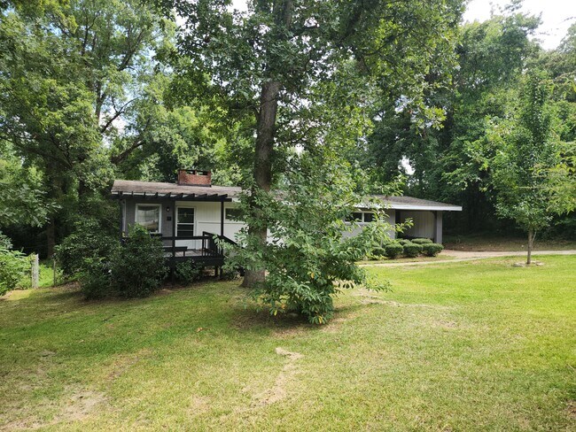 Foto del edificio - 4001 Calhoun Dr