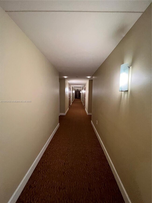 Foto del edificio - 7350 SW 89th St