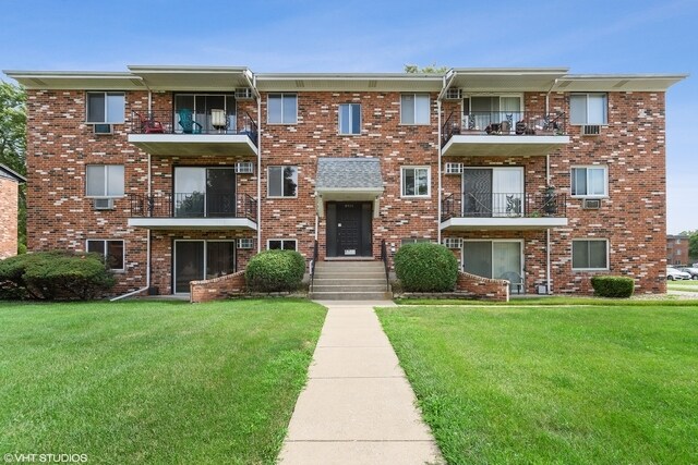 Primary Photo - 5711 W 128th St