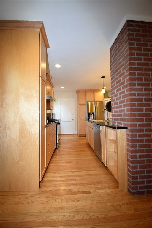 Building Photo - 39 S Normandy Ave