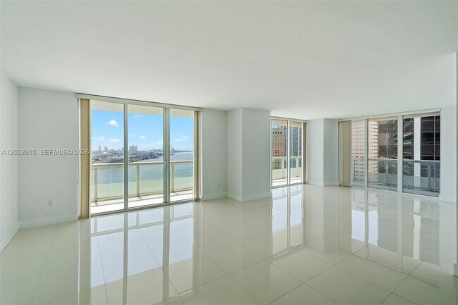 Foto del edificio - 50 Biscayne Blvd