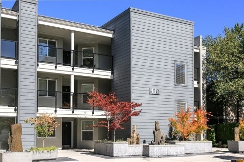 Building Photo - 410 2nd Ave S