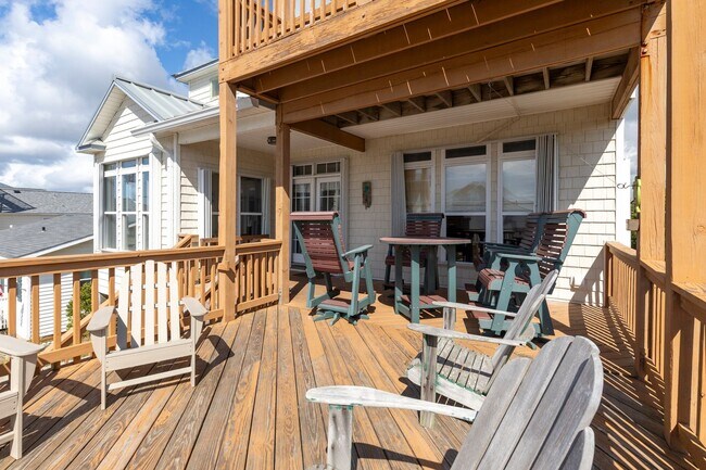 Foto del edificio - Gorgeous 4 Bedroom Beach House in Surf City!