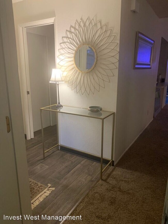 Building Photo - 2 br, 2 bath House - 8604 NE MASON DRIVE, #13