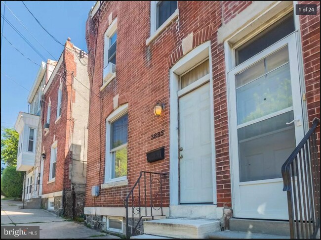 More photos to come - 3885 Manayunk Ave
