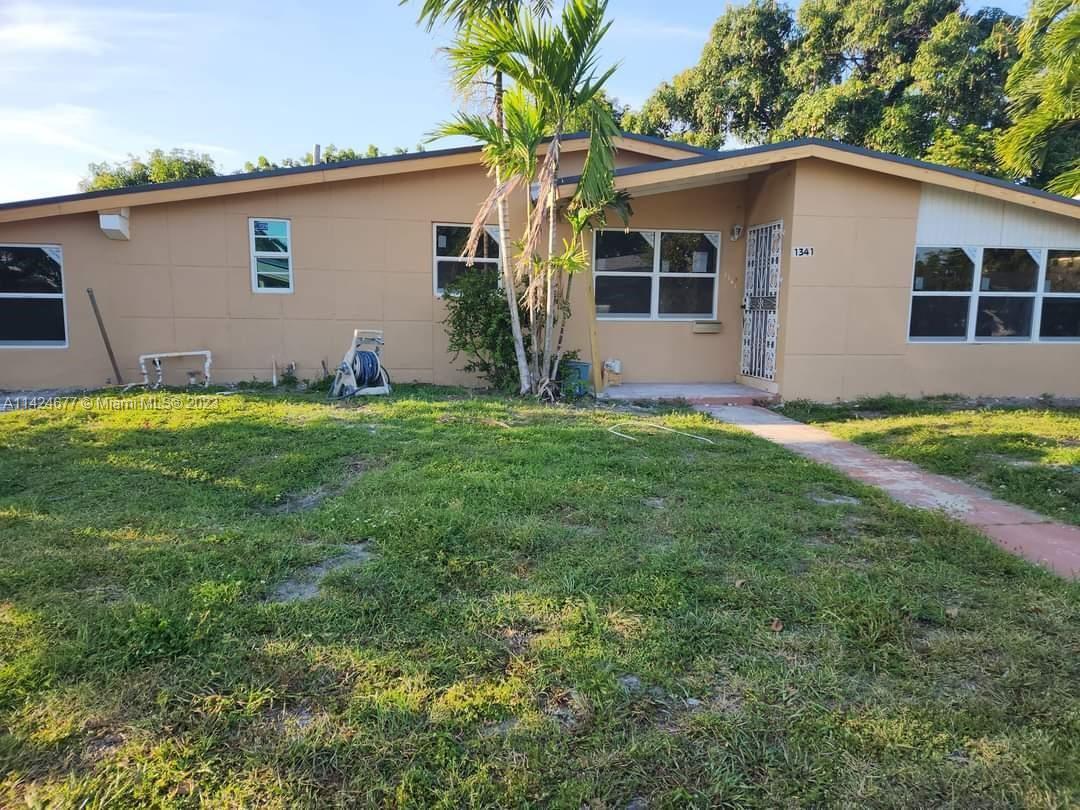 Foto principal - 1341 NW 175th Terrace