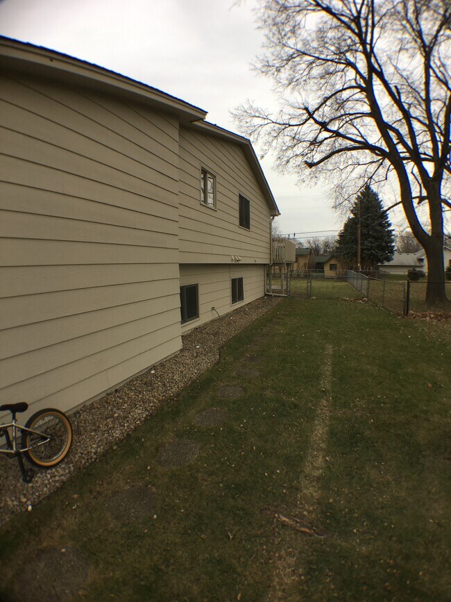 12041 Round Lake Blvd NW, Coon Rapids, MN 55433 House Rental in Coon