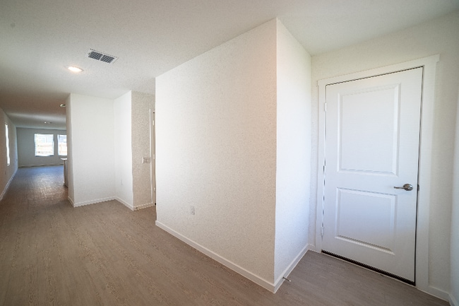 Building Photo - 1359 Neria Lp
